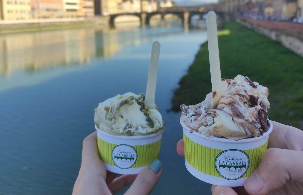 helado de chocolate blanco con pistacho heladeria la carraia florencia