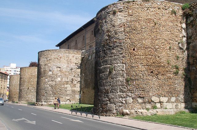 Muralla de León