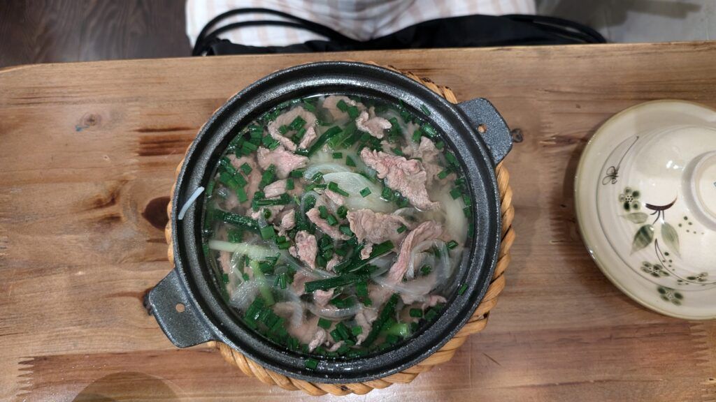 donde comer el pho bo el plato tipico de vietnam