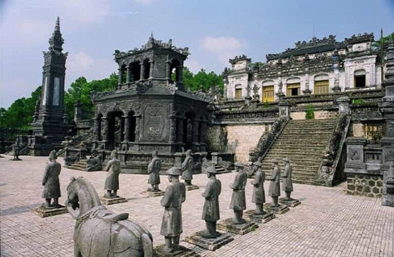 tumba emperador khai dinh