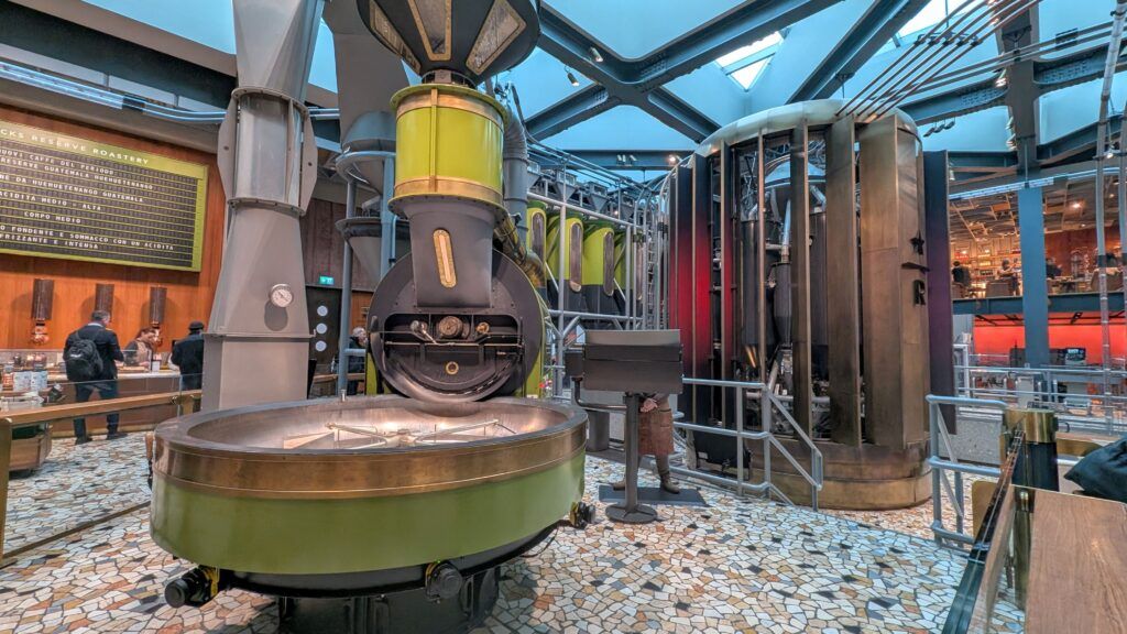 starbucks roastery de milan