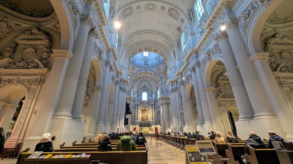 theatinerkirche interior